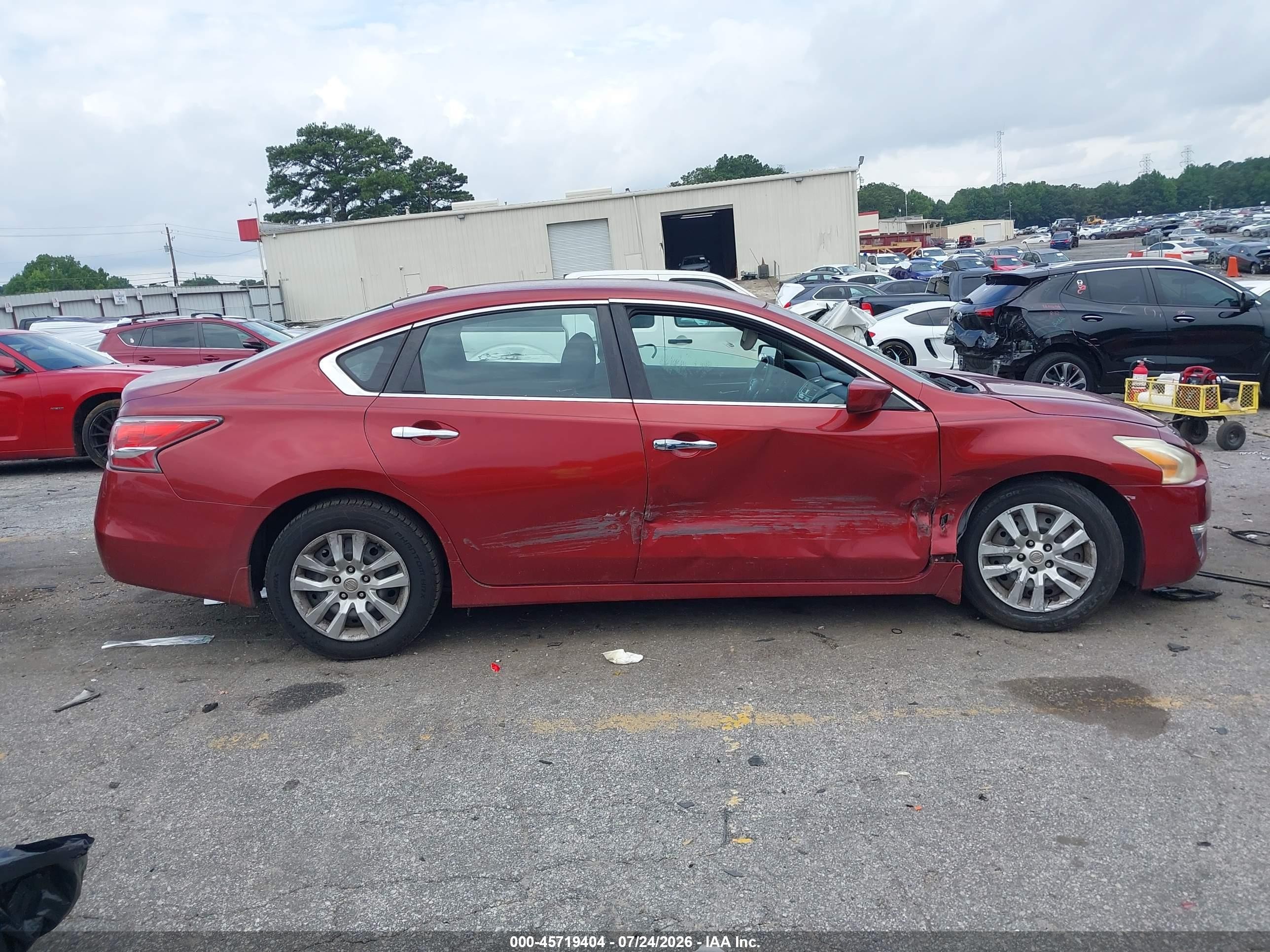 2015 Nissan Altima 2.5 S Red vin: 1N4AL3AP1FC145506