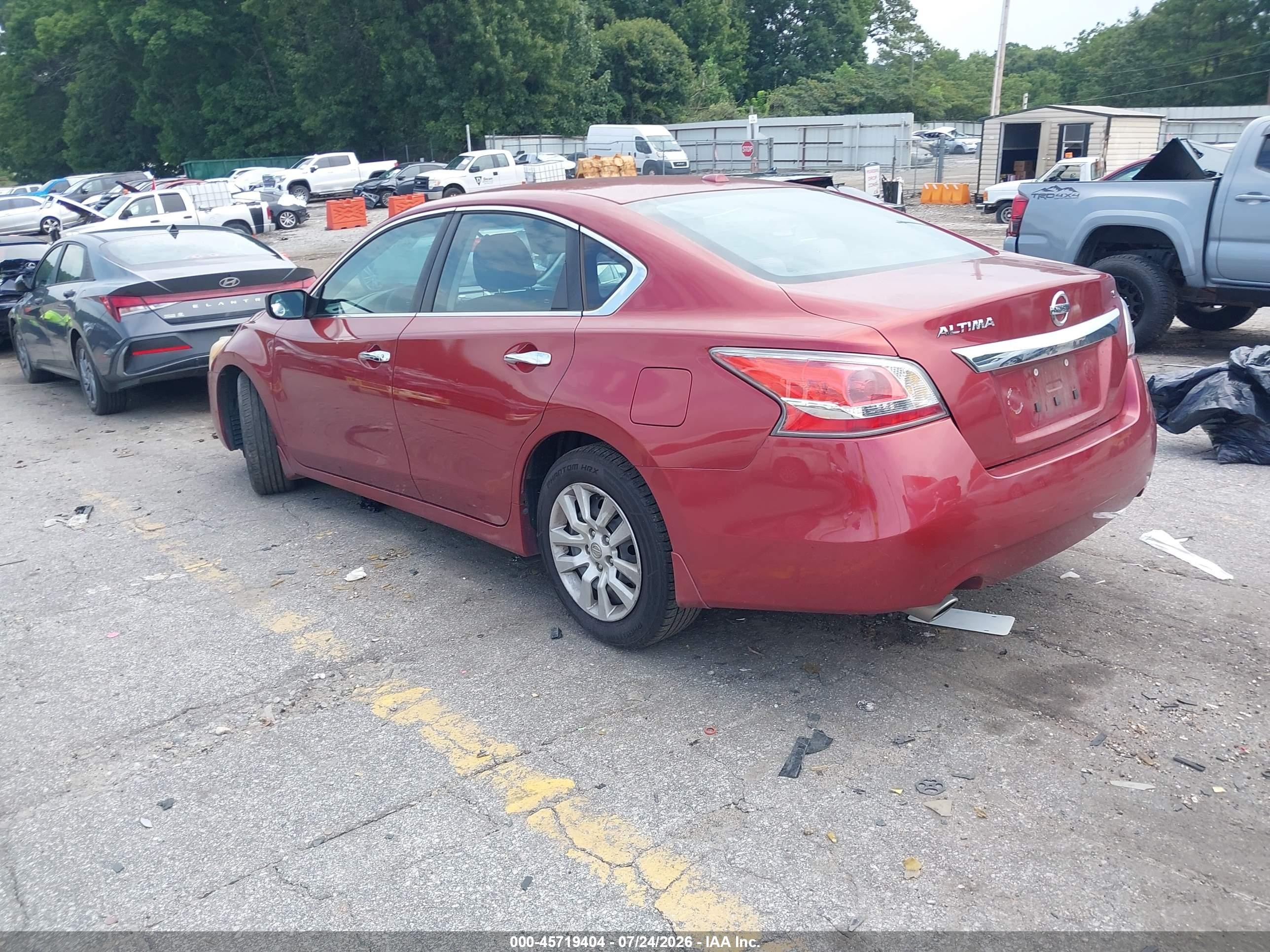 2015 Nissan Altima 2.5 S Red vin: 1N4AL3AP1FC145506