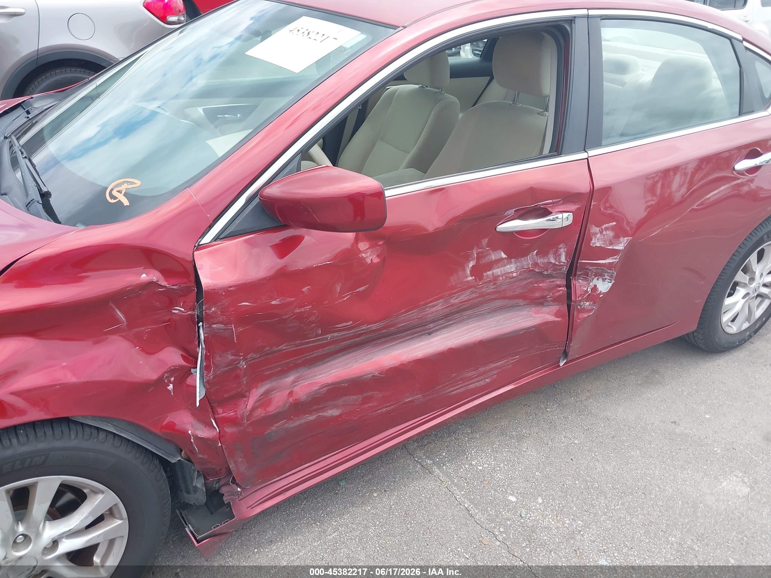2015 Nissan Altima 2.5 S Red vin: 1N4AL3AP1FC154996