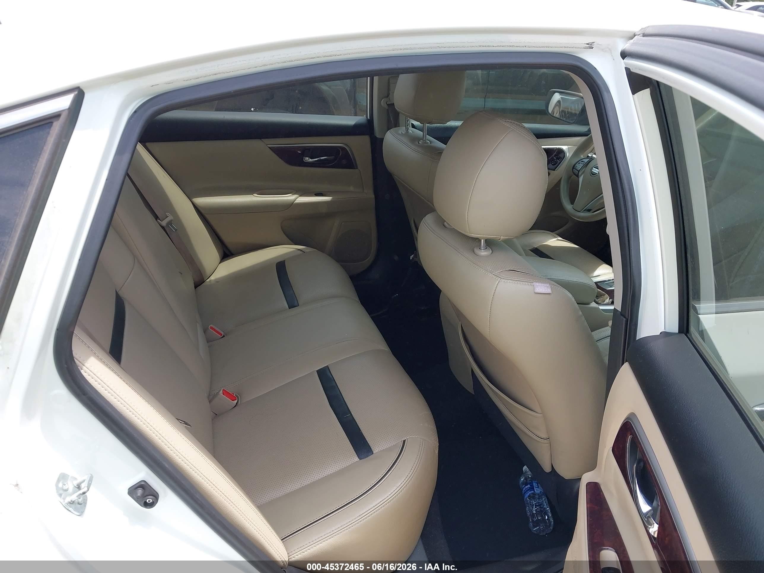 2015 Nissan Altima 2.5 S White vin: 1N4AL3AP1FC162595