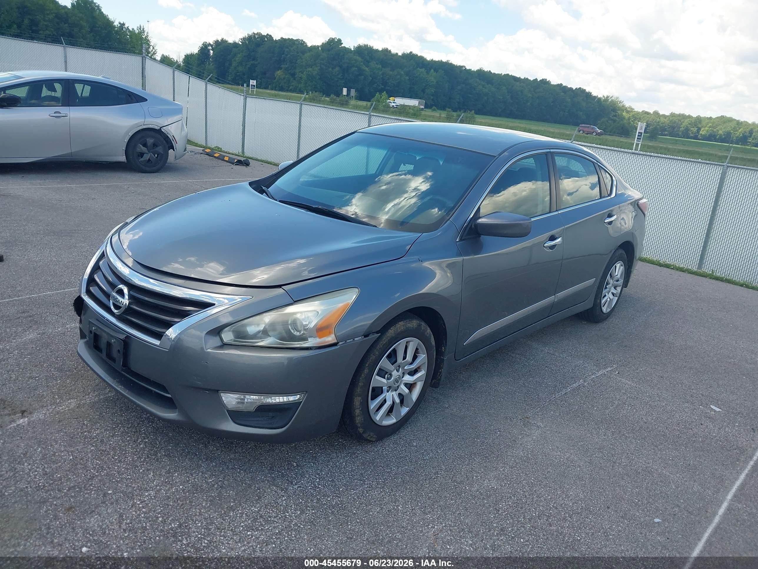 2015 Nissan Altima 2.5 S Gray vin: 1N4AL3AP1FC165447