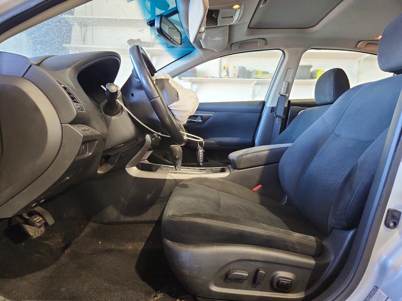 2015 Nissan Altima Silver vin: 1N4AL3AP1FC188145