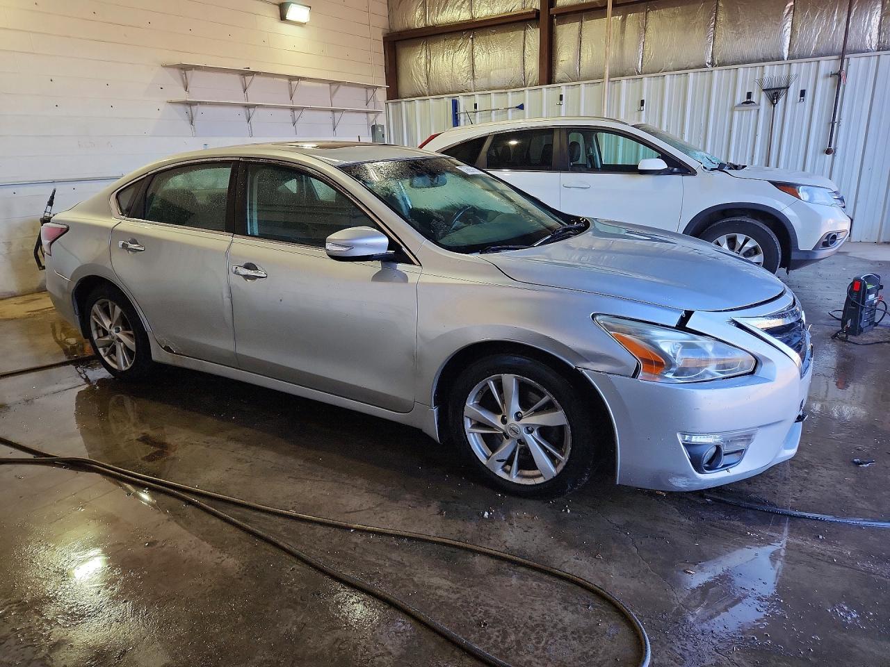 2015 Nissan Altima Silver vin: 1N4AL3AP1FC188145