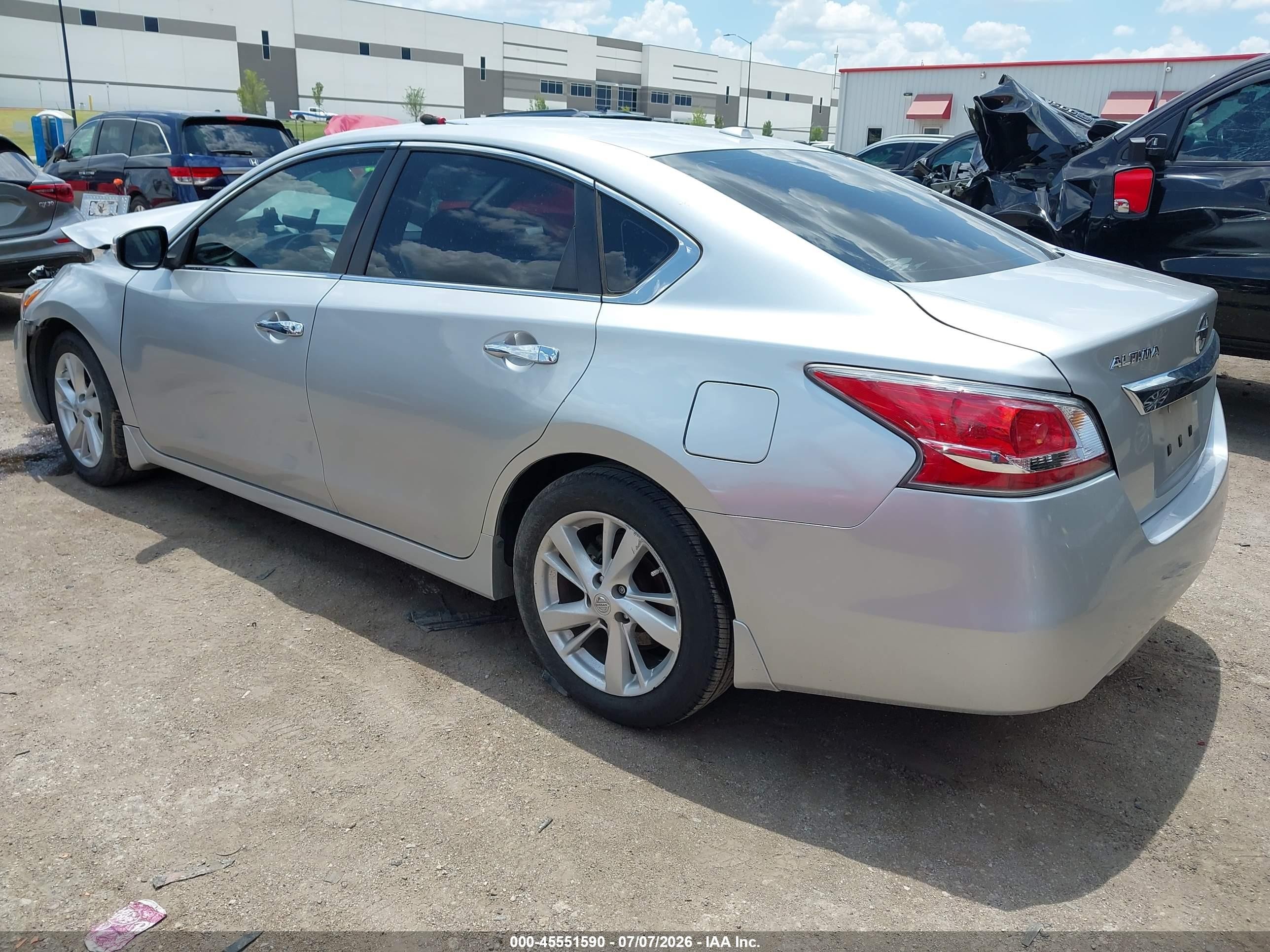 2015 Nissan Altima 2.5 Sv Серебряный vin: 1N4AL3AP1FC188193
