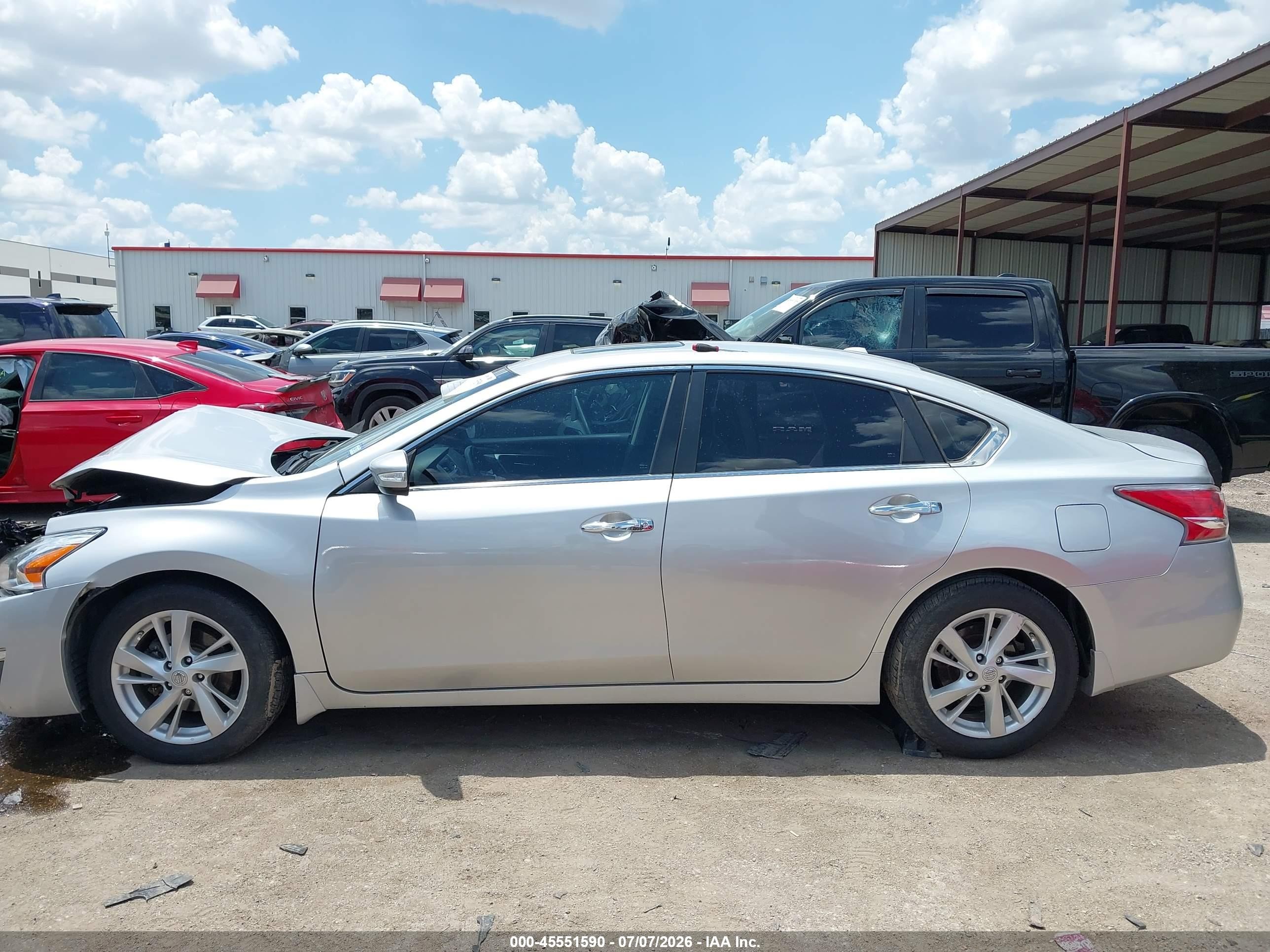 2015 Nissan Altima 2.5 Sv Серебряный vin: 1N4AL3AP1FC188193