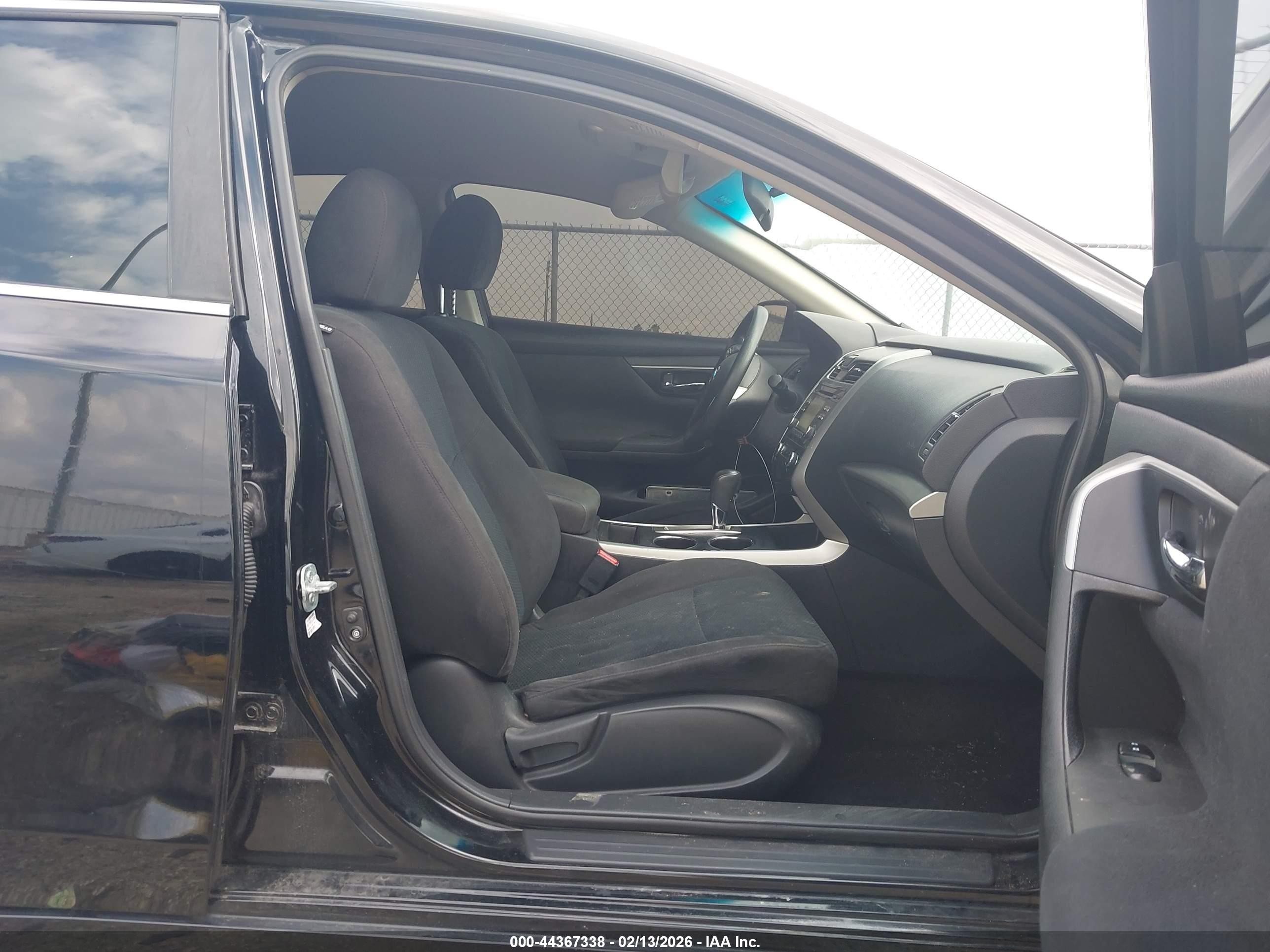 2015 Nissan Altima 2.5 S Black vin: 1N4AL3AP1FC189117