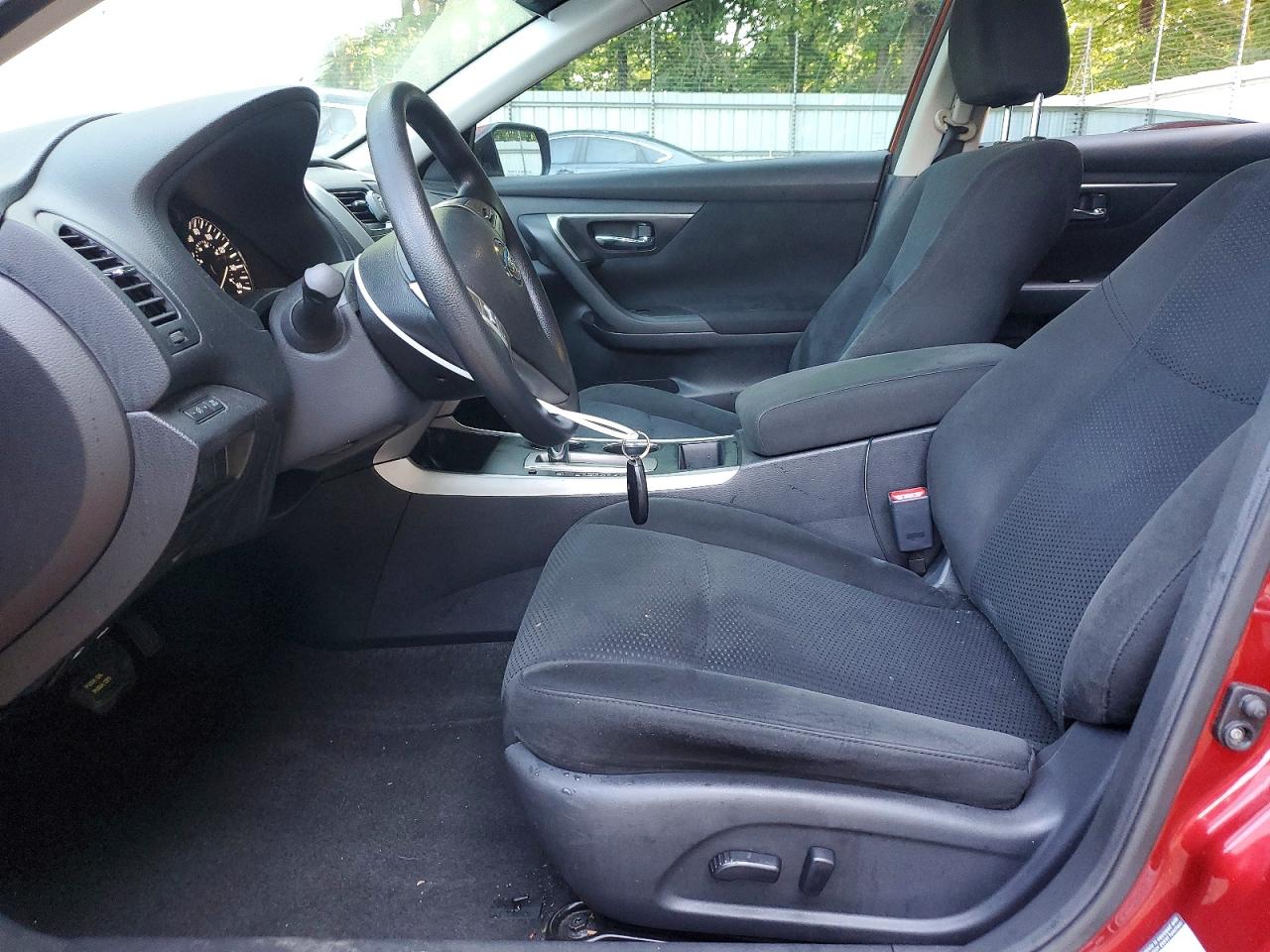 2015 Nissan Altima 2.5 S Red vin: 1N4AL3AP1FC199520