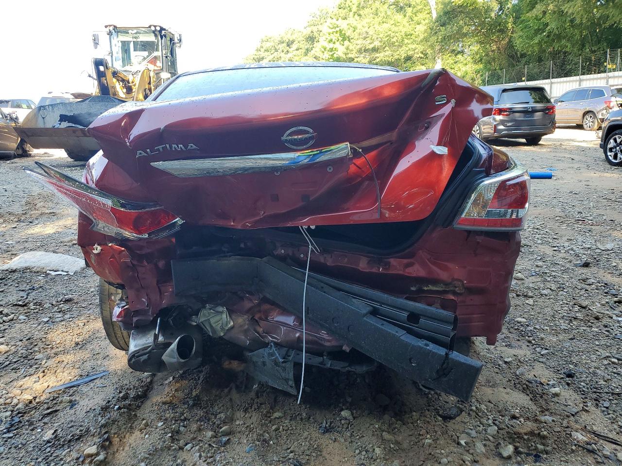 2015 Nissan Altima 2.5 S Red vin: 1N4AL3AP1FC199520