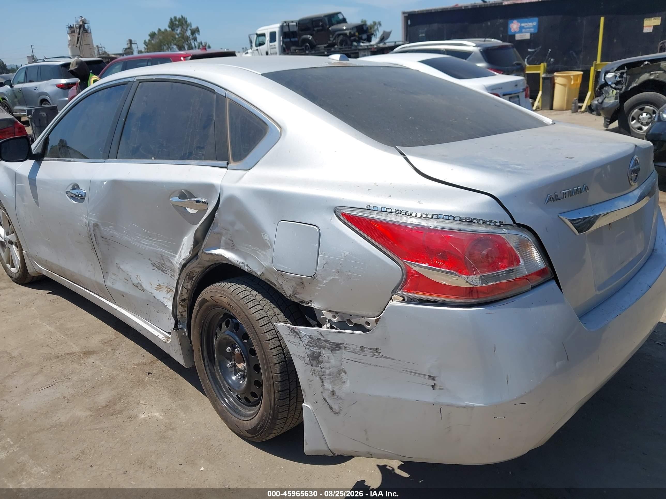 2015 Nissan Altima 2.5 Sv Silver vin: 1N4AL3AP1FC200746