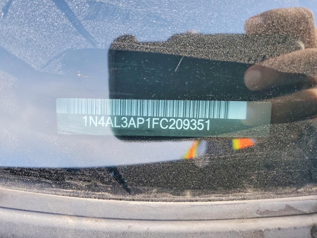 2015 Niss Altima 2.5 Gray vin: 1N4AL3AP1FC209351