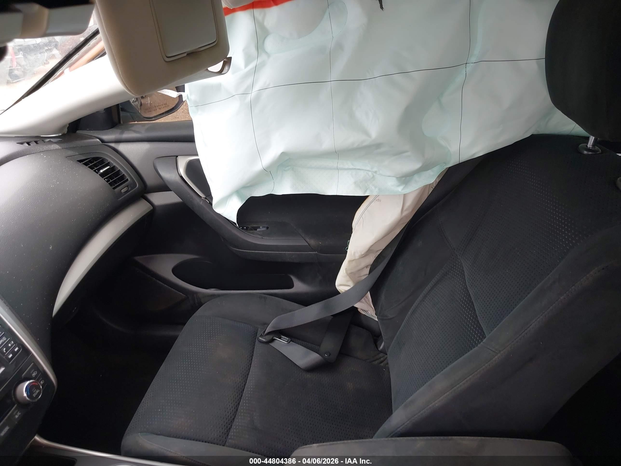 2015 Nissan Altima 2.5 Sv White vin: 1N4AL3AP1FC219457