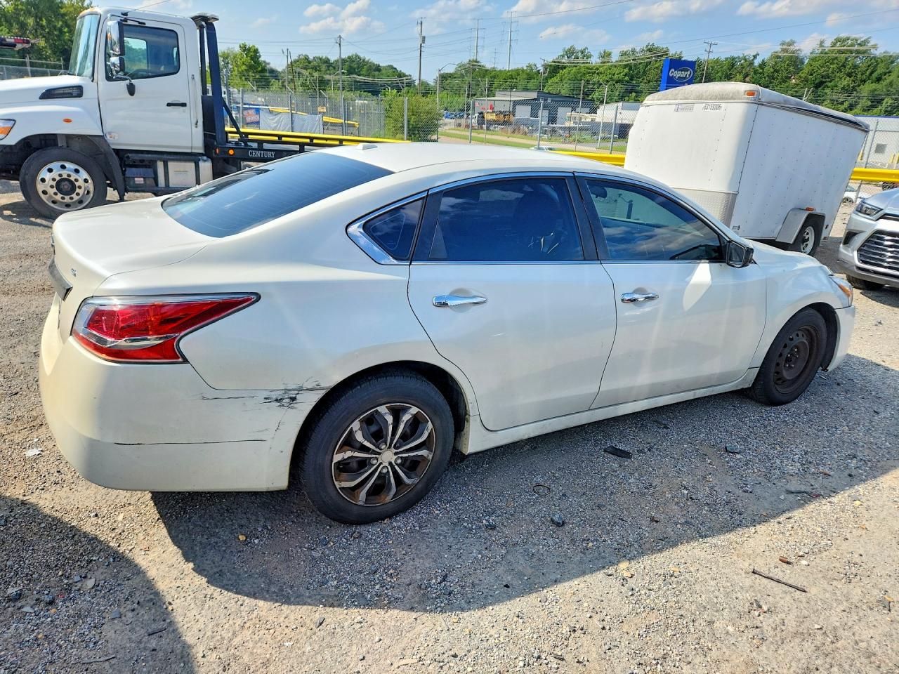 2015 Nissan Altima 2.5 S White vin: 1N4AL3AP1FC221919