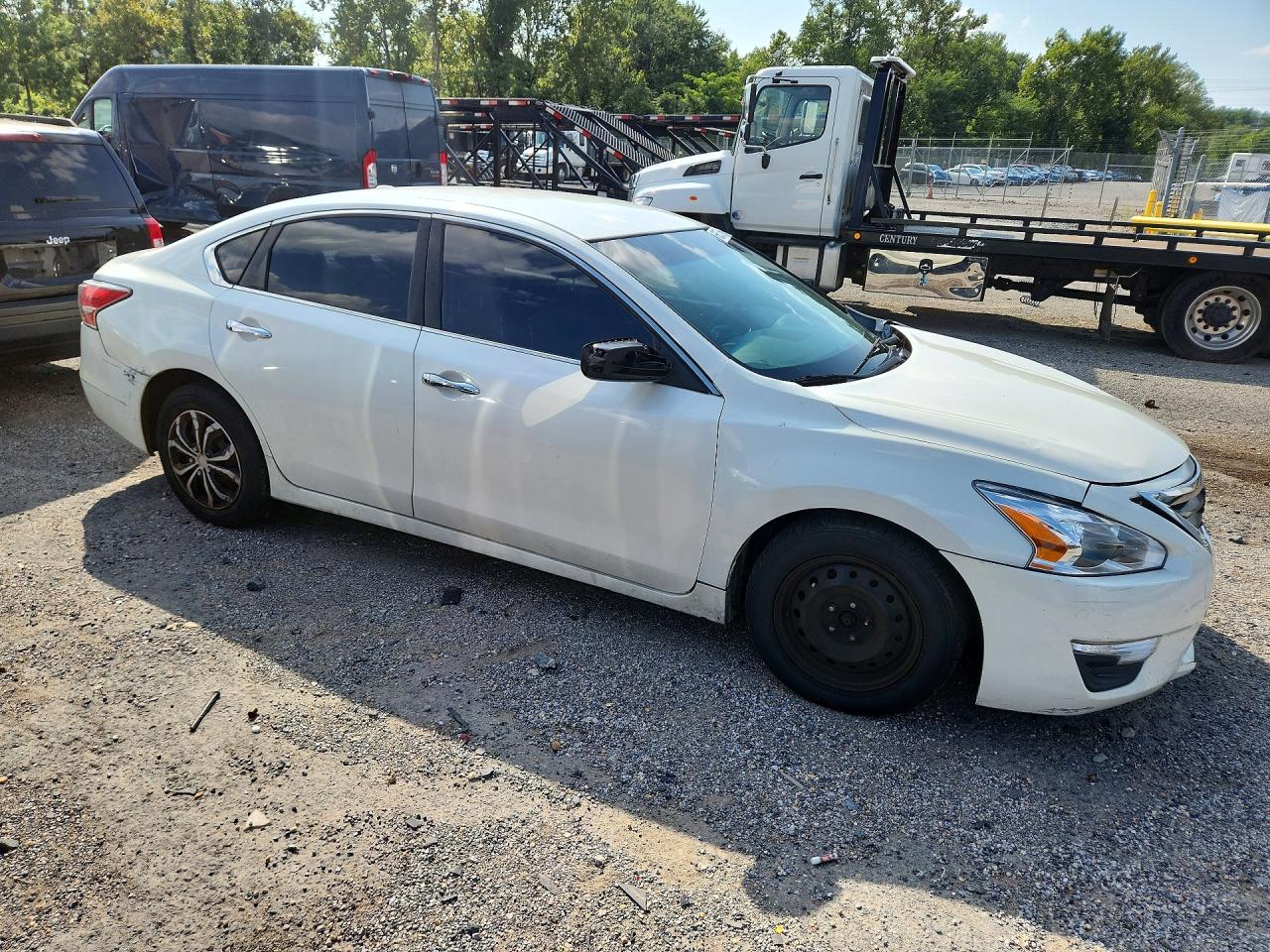 2015 Nissan Altima 2.5 S White vin: 1N4AL3AP1FC221919