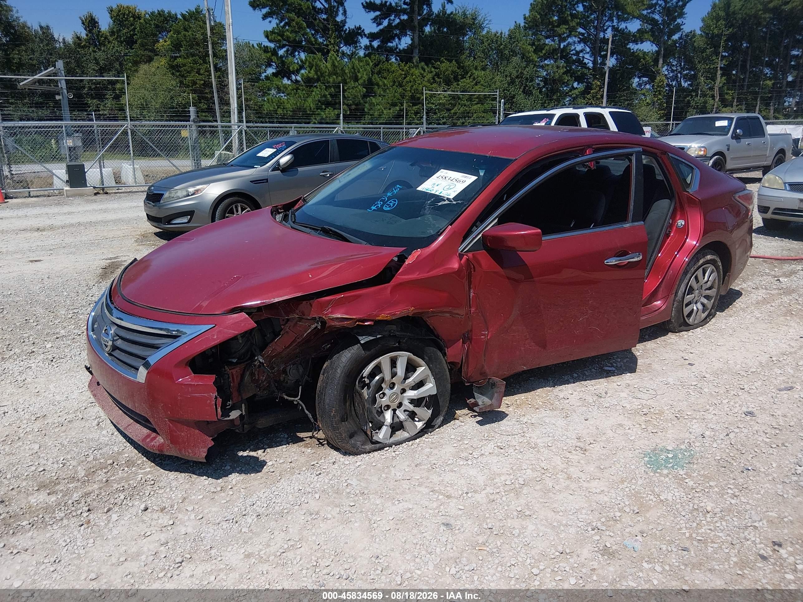 2015 Nissan Altima 2.5 S Red vin: 1N4AL3AP1FC240423