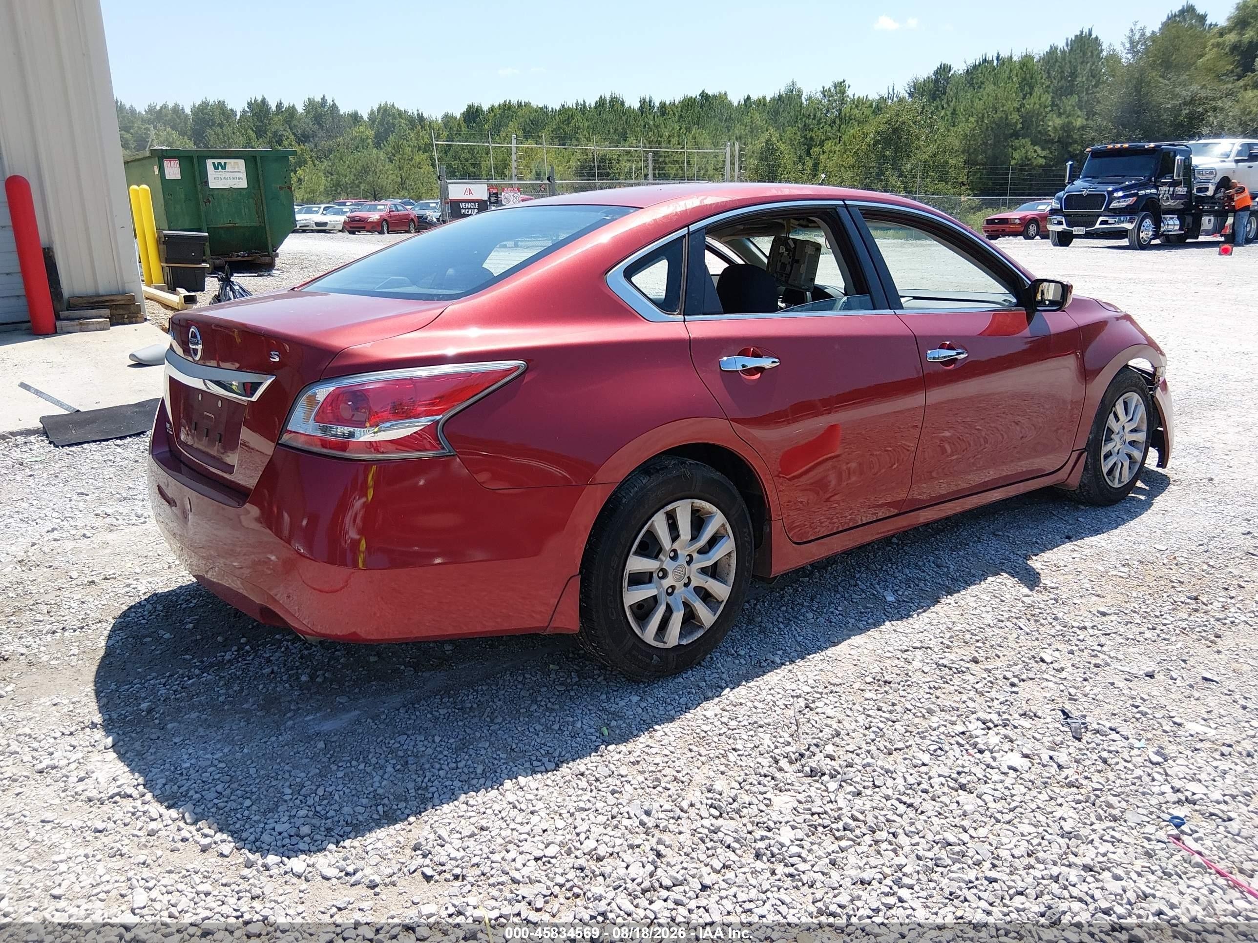 2015 Nissan Altima 2.5 S Red vin: 1N4AL3AP1FC240423