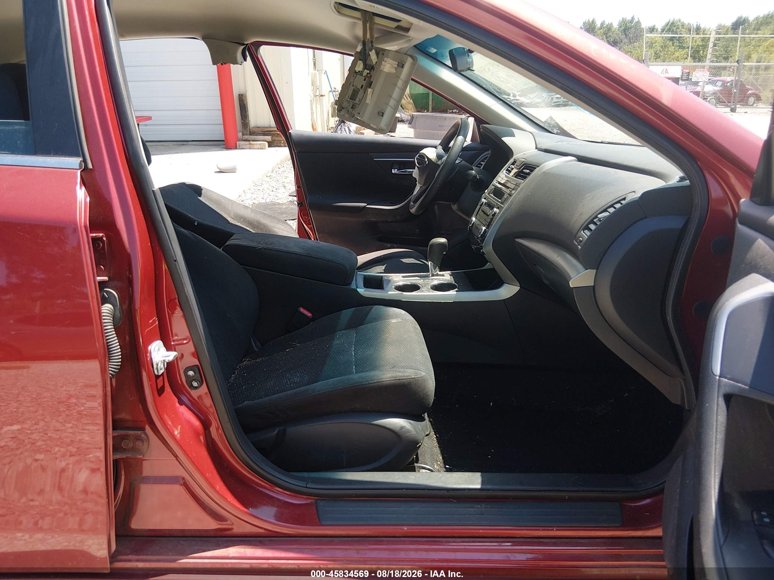 2015 Nissan Altima 2.5 S Red vin: 1N4AL3AP1FC240423