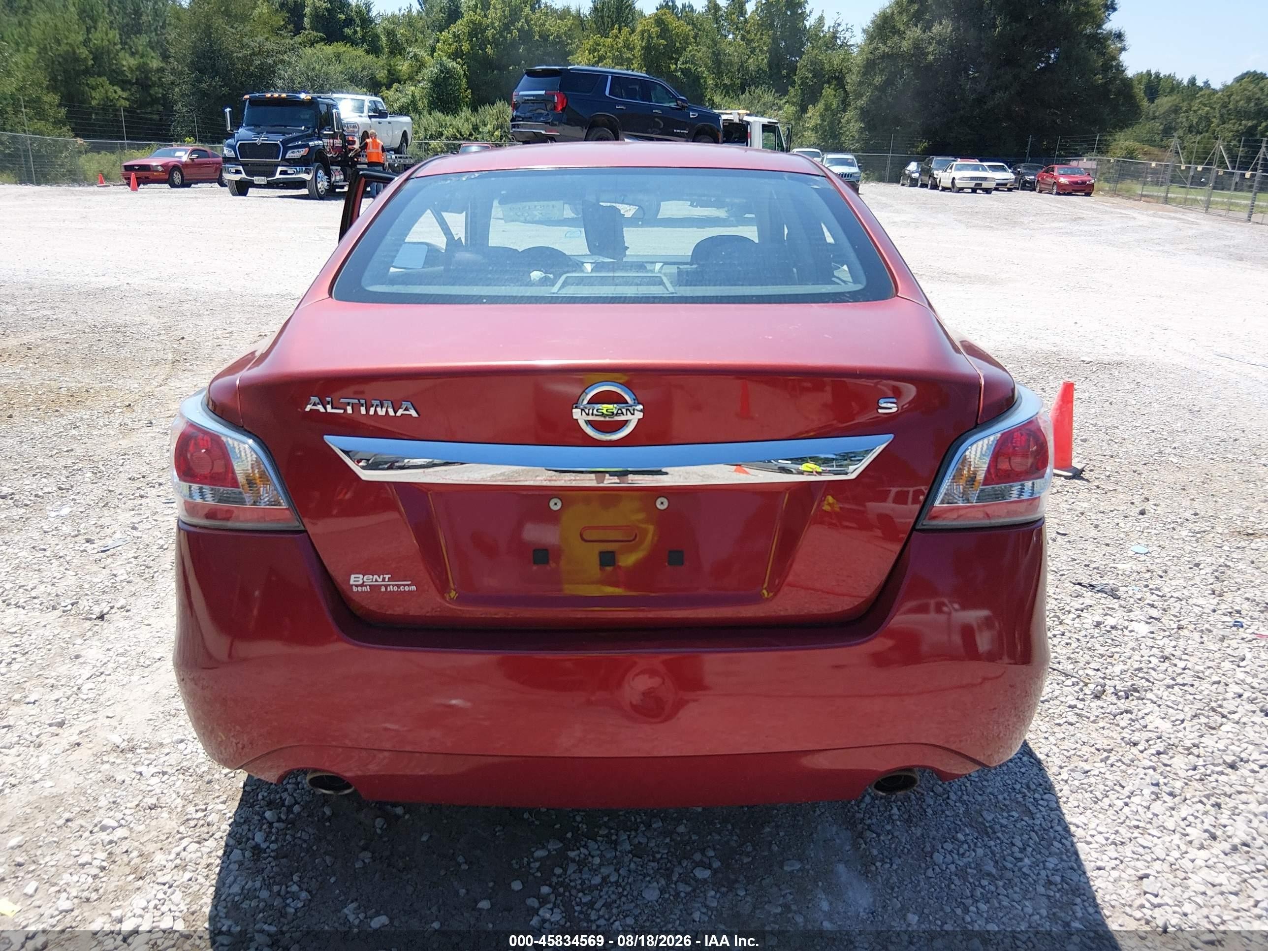 2015 Nissan Altima 2.5 S Red vin: 1N4AL3AP1FC240423