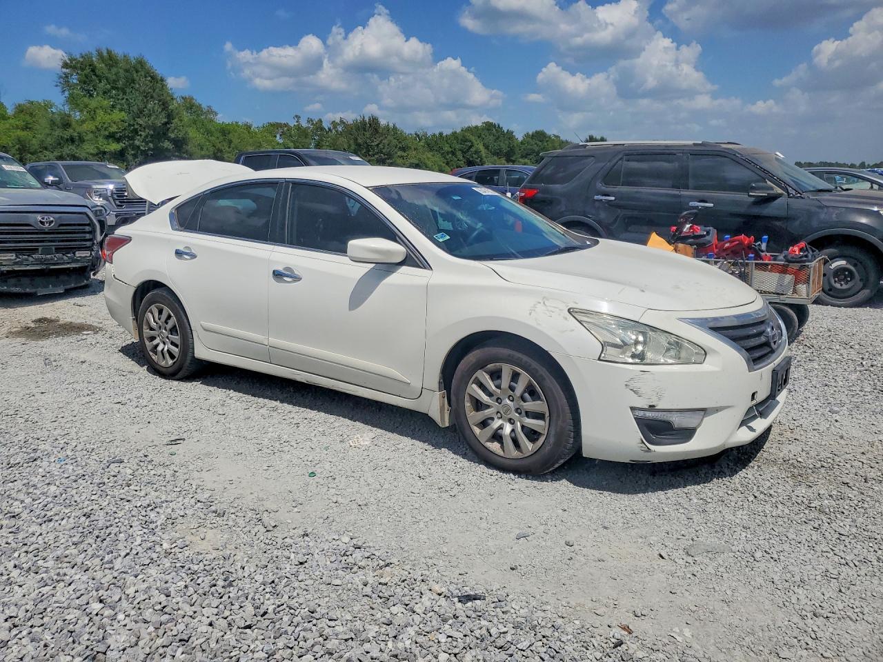 2015 Nissan Altima 2.5 S White vin: 1N4AL3AP1FC253754