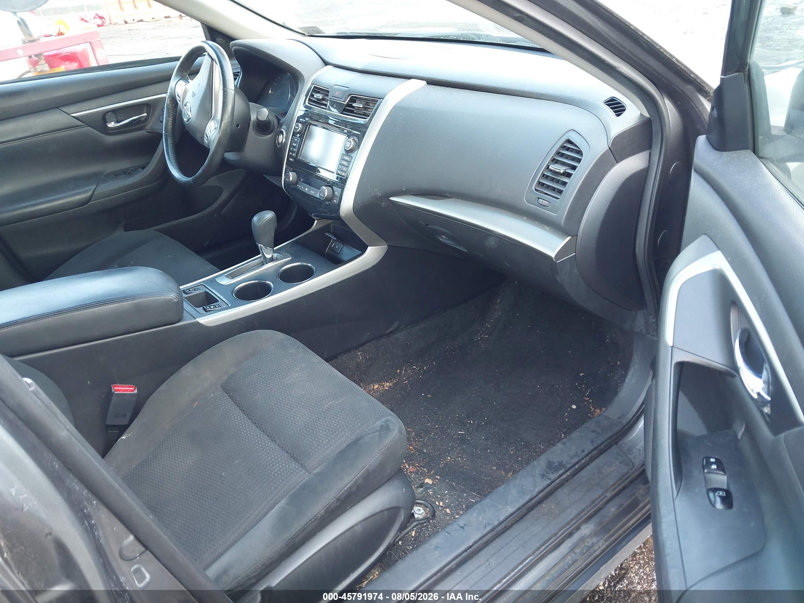 2015 Nissan Altima 2.5 Sv Серый vin: 1N4AL3AP1FC253978