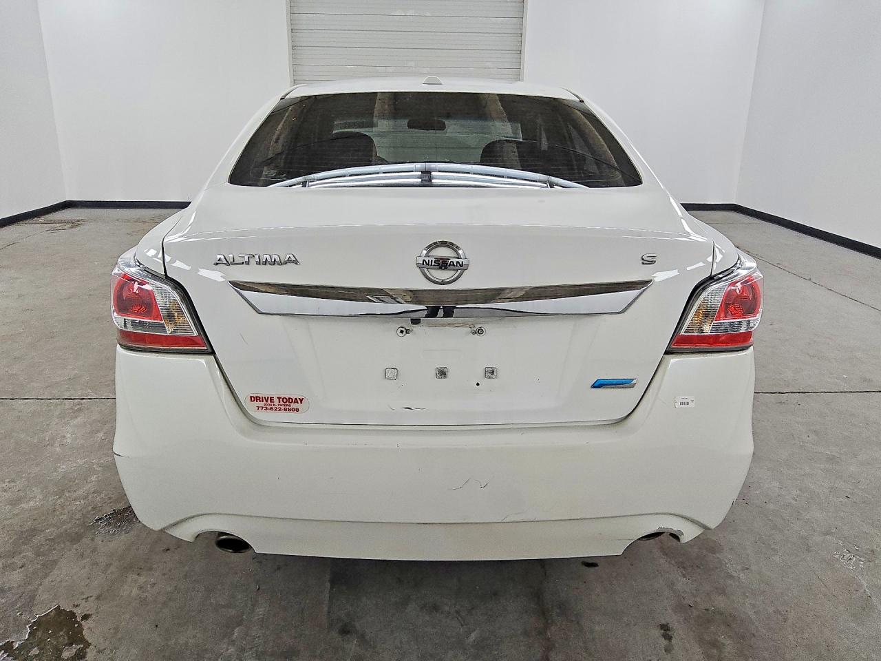 2015 Nissan Altima 2.5 S Белый vin: 1N4AL3AP1FC256928