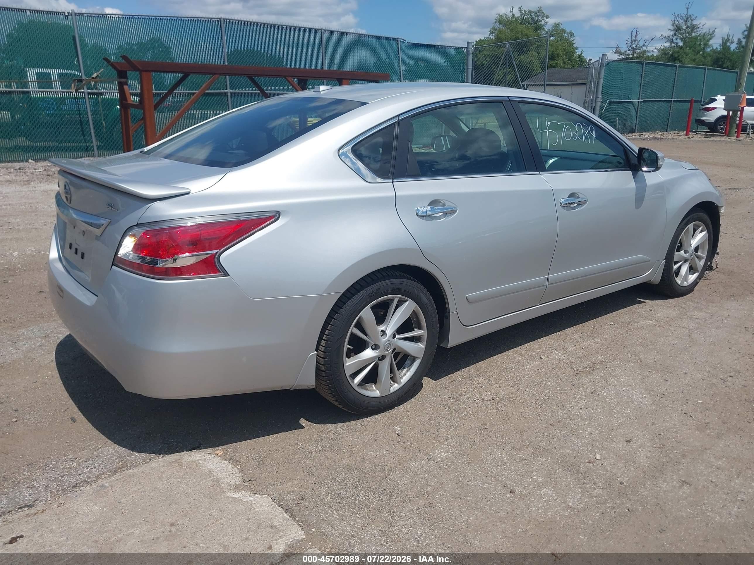 2015 Nissan Altima 2.5 Sl Серебряный vin: 1N4AL3AP1FC258906