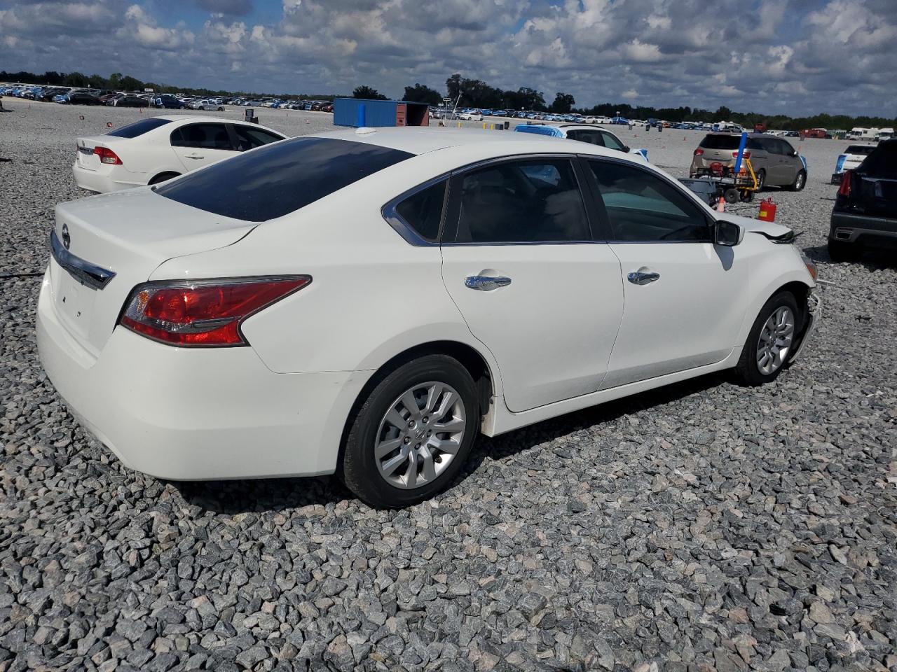 2015 Nissan Altima 2.5 White vin: 1N4AL3AP1FC267279
