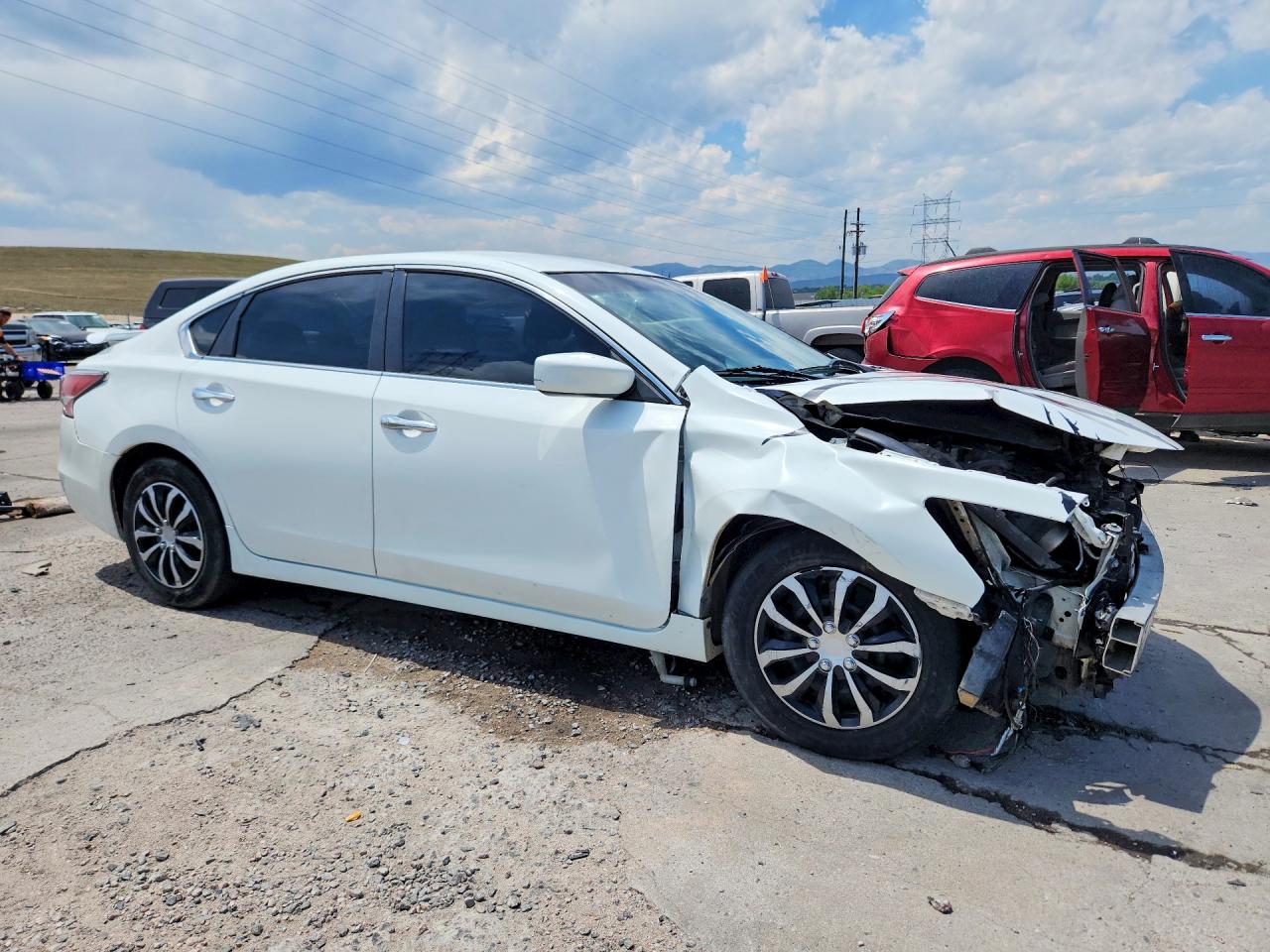 2015 Nissan Altima 2.5 S Белый vin: 1N4AL3AP1FC278928