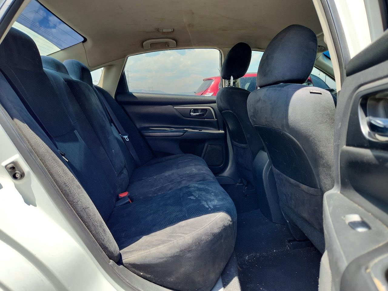2015 Nissan Altima 2.5 S Белый vin: 1N4AL3AP1FC278928