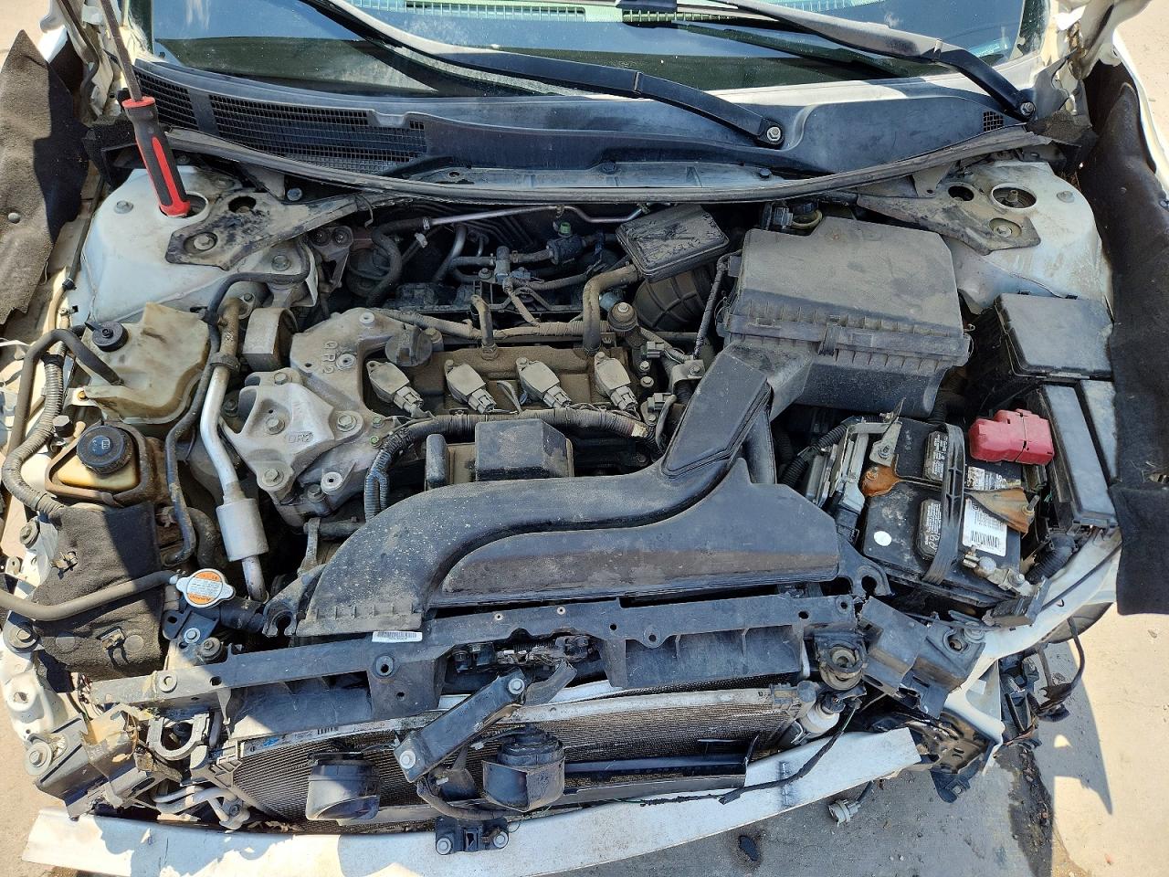 2015 Nissan Altima 2.5 S Белый vin: 1N4AL3AP1FC278928