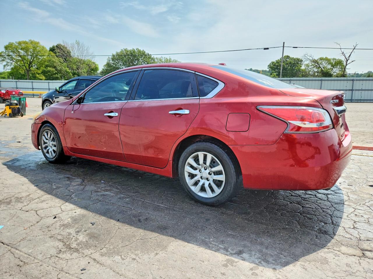 2015 Nissan Altima 2.5 S Red vin: 1N4AL3AP1FC280064