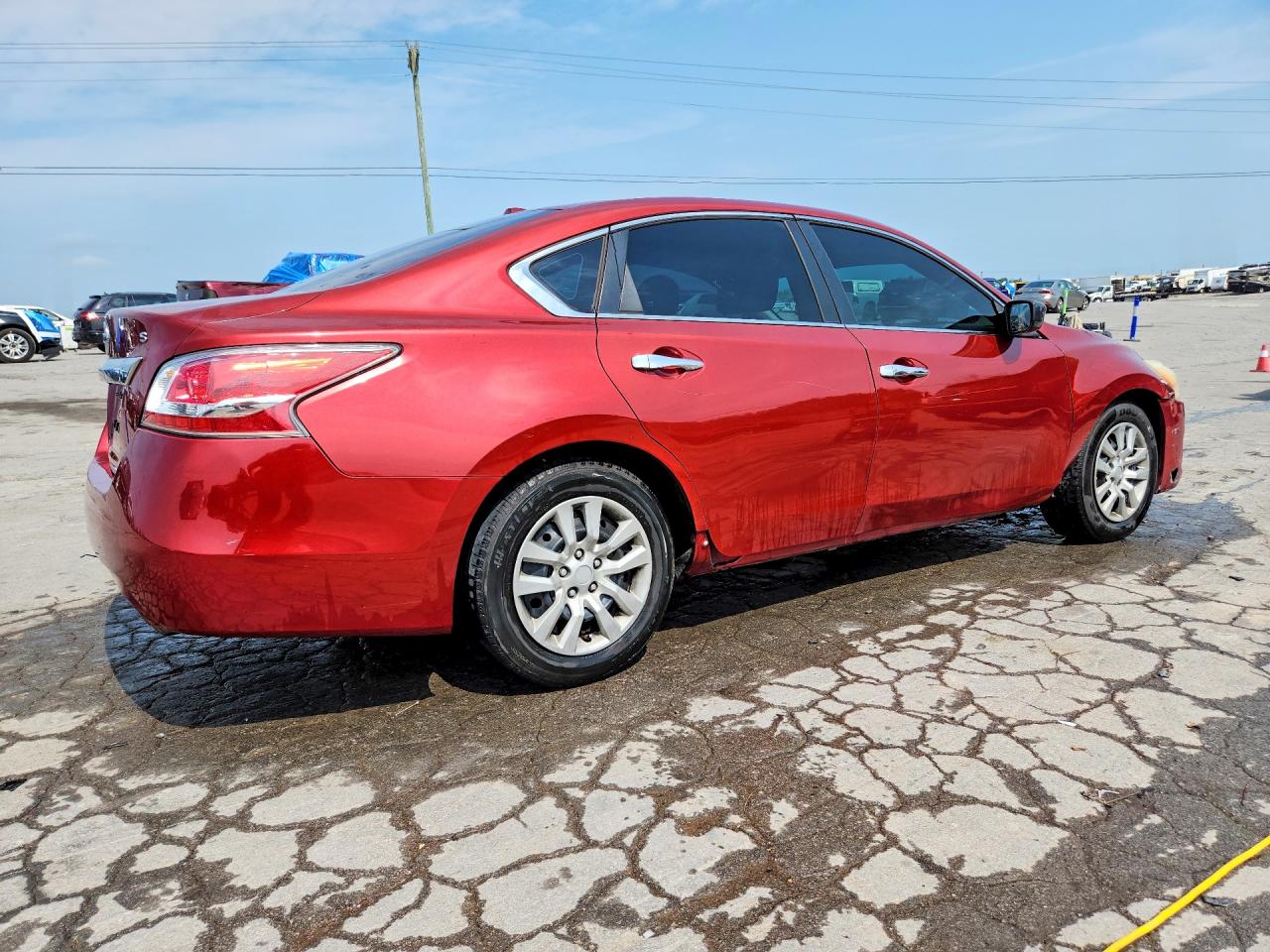2015 Nissan Altima 2.5 S Red vin: 1N4AL3AP1FC280064