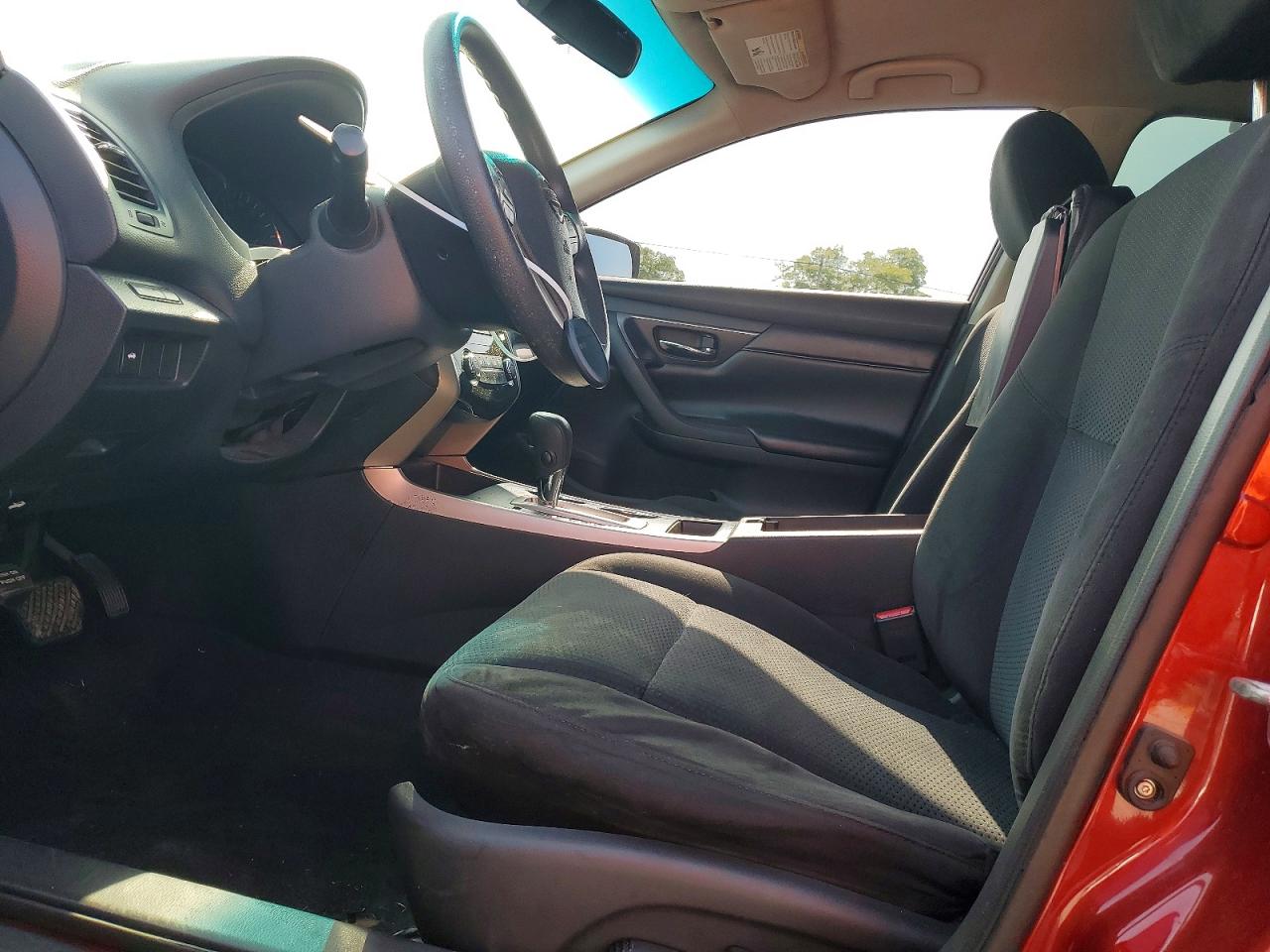 2015 Nissan Altima 2.5 S Red vin: 1N4AL3AP1FC284647