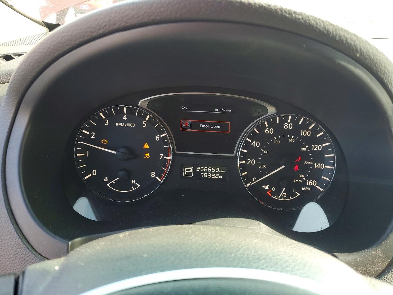 2015 Nissan Altima 2.5 S Red vin: 1N4AL3AP1FC284647