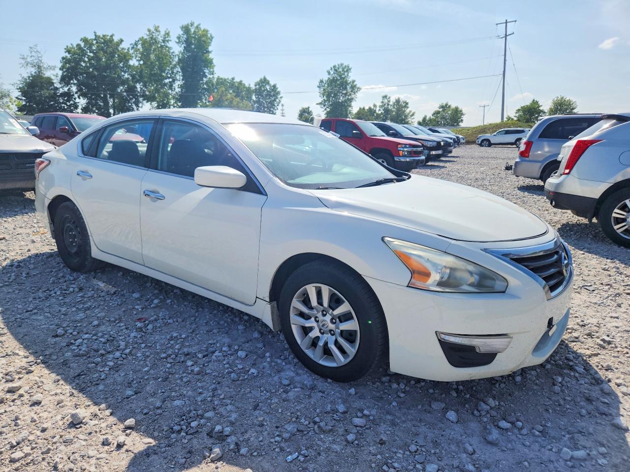 2015 Nissan Altima 2.5 S Белый vin: 1N4AL3AP1FC413230