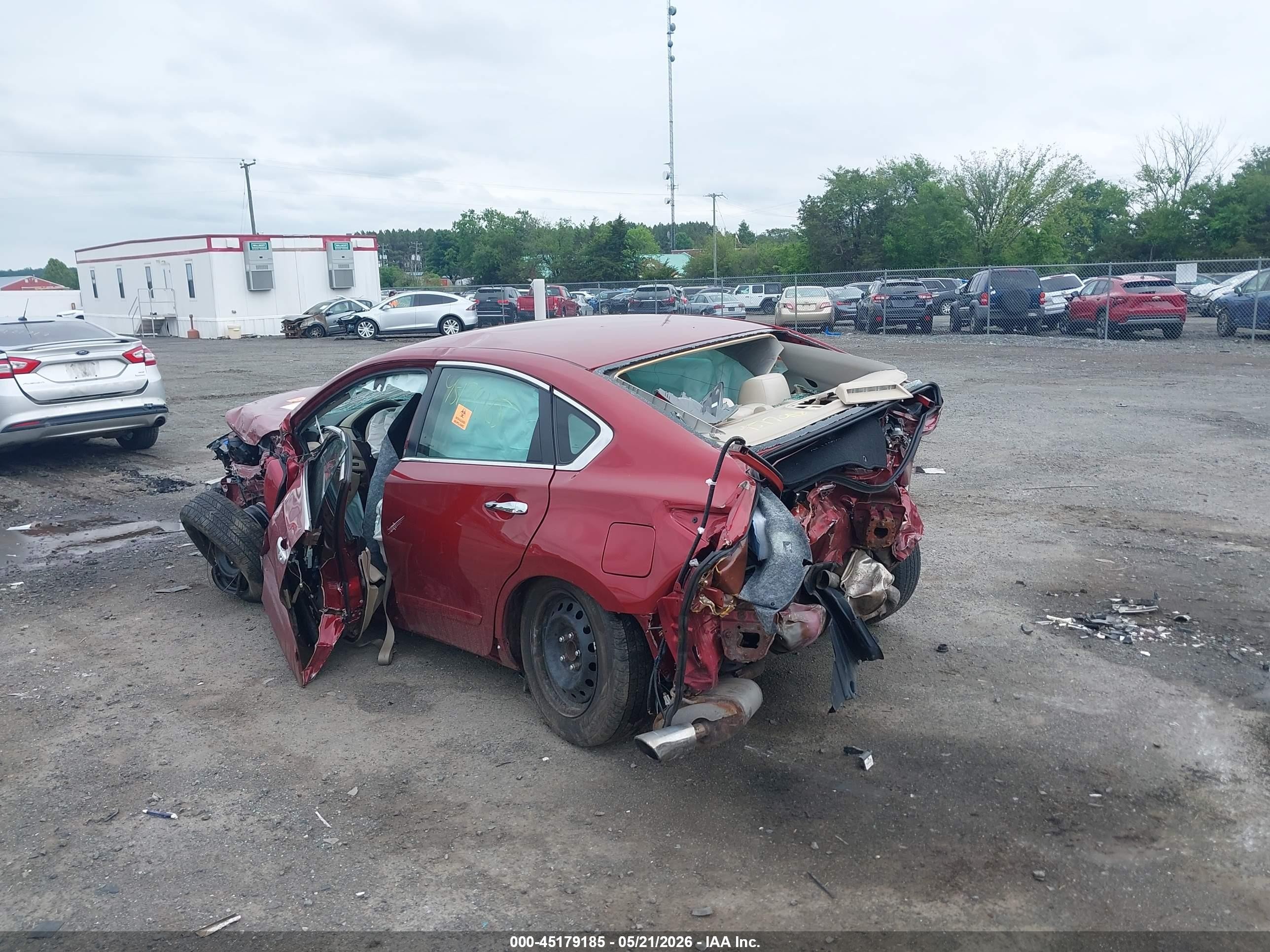 2015 Nissan Altima 2.5 S Красный vin: 1N4AL3AP1FC416516