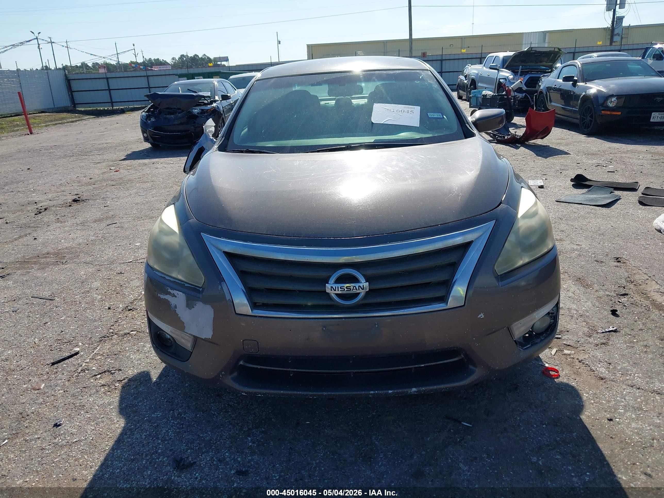 2015 Nissan Altima 2.5 Sv Brown vin: 1N4AL3AP1FC424731