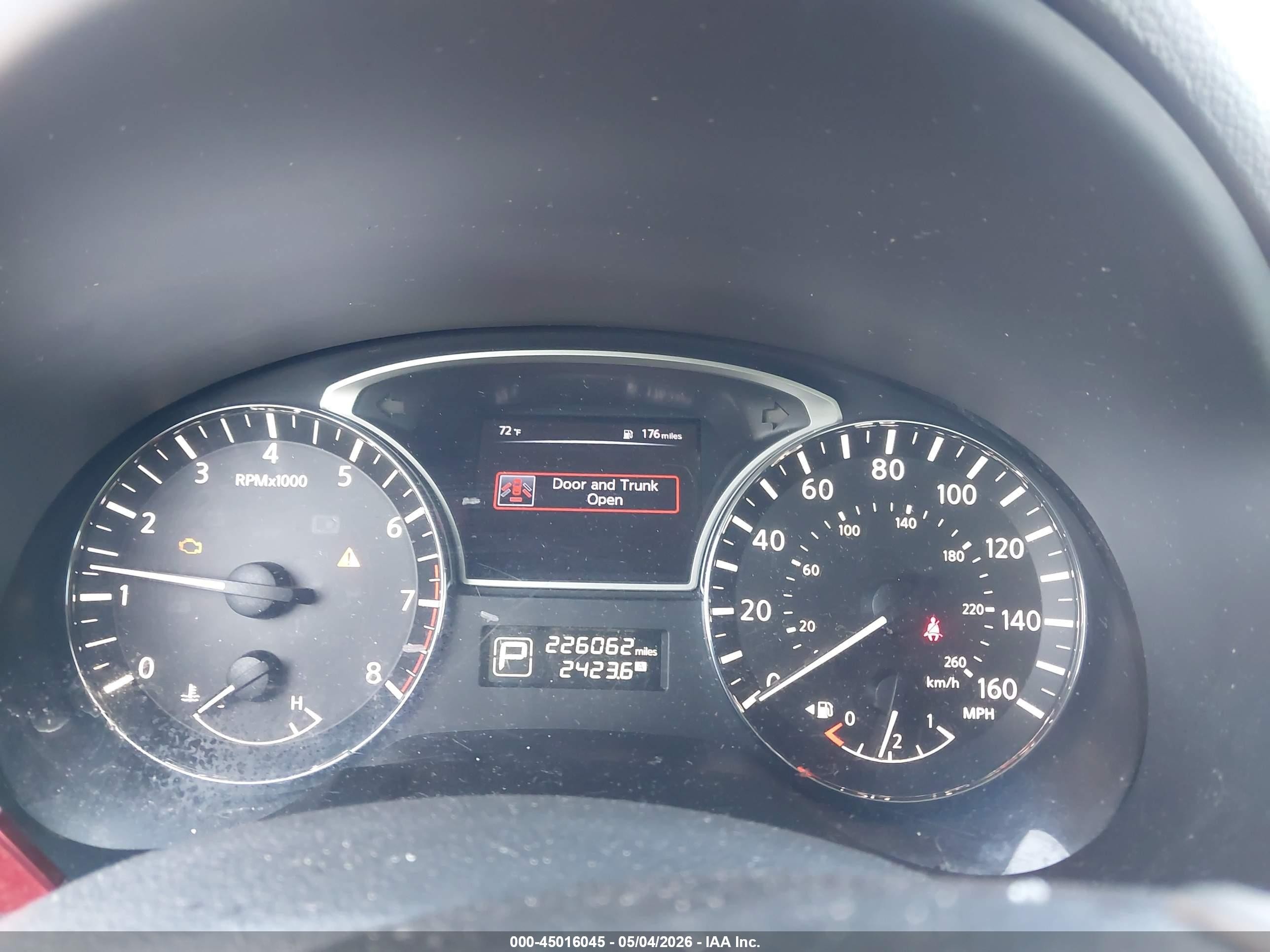 2015 Nissan Altima 2.5 Sv Brown vin: 1N4AL3AP1FC424731