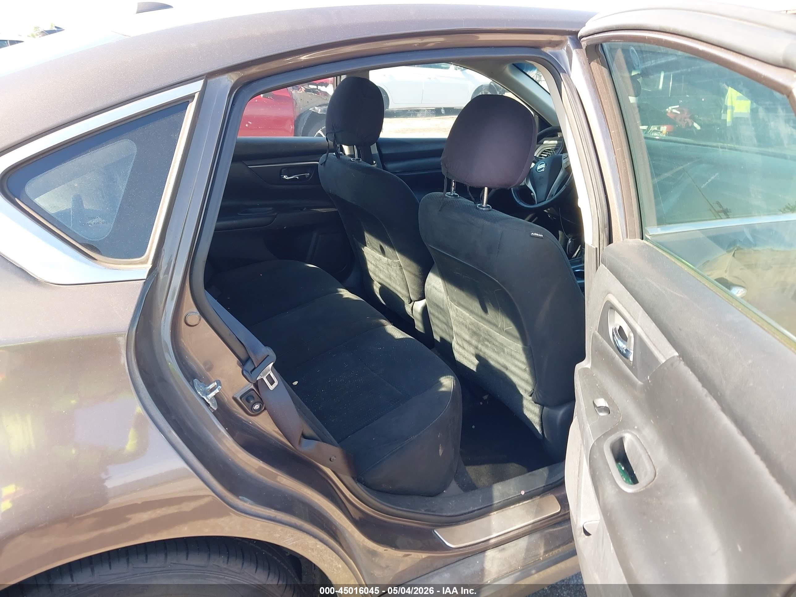2015 Nissan Altima 2.5 Sv Brown vin: 1N4AL3AP1FC424731