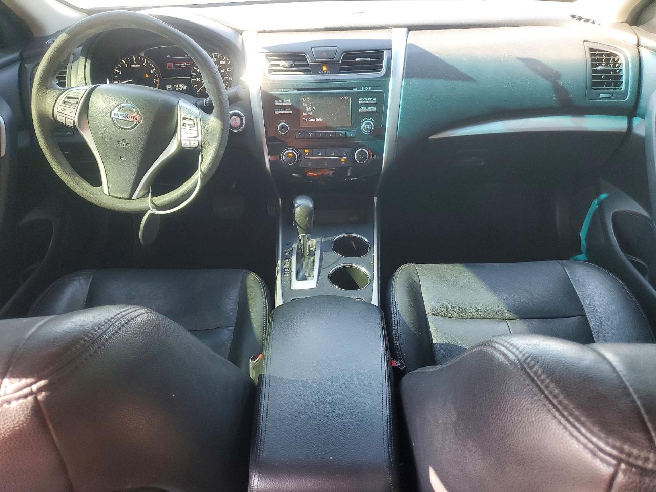 2015 Nissan Altima 2.5 S Silver vin: 1N4AL3AP1FC425085
