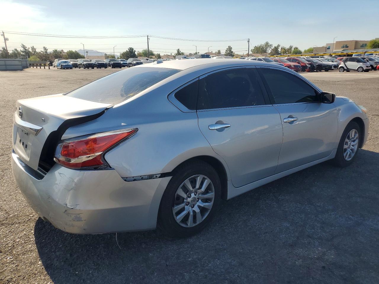 2015 Nissan Altima 2.5 S Silver vin: 1N4AL3AP1FC425085