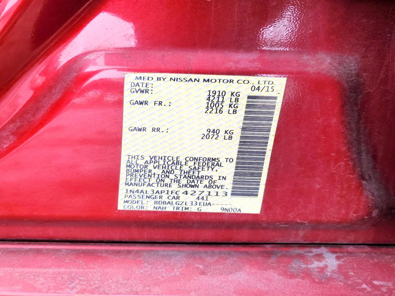 2015 Nissan Altima 2.5 Red vin: 1N4AL3AP1FC427113