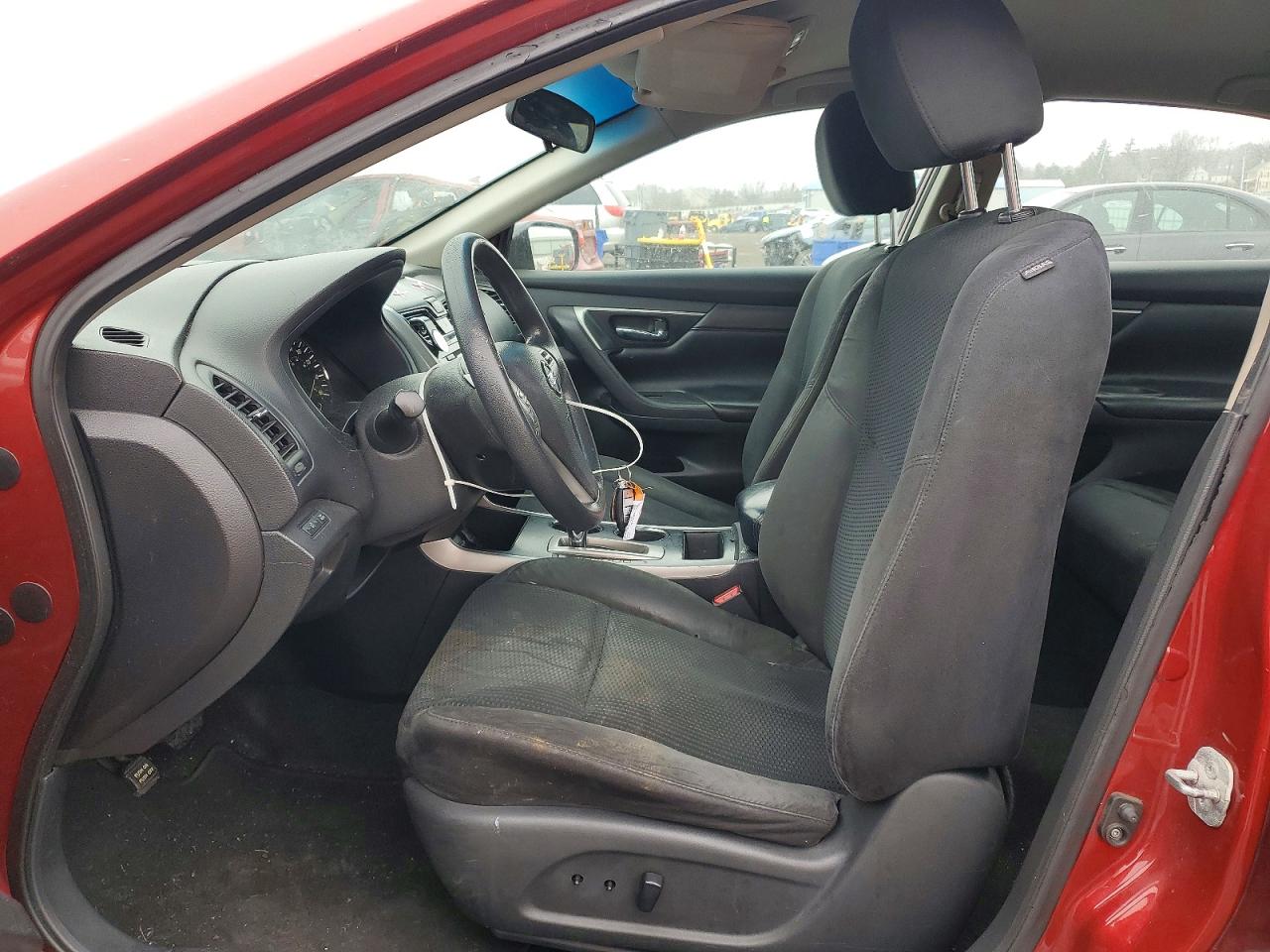 2015 Nissan Altima 2.5 Red vin: 1N4AL3AP1FC427113