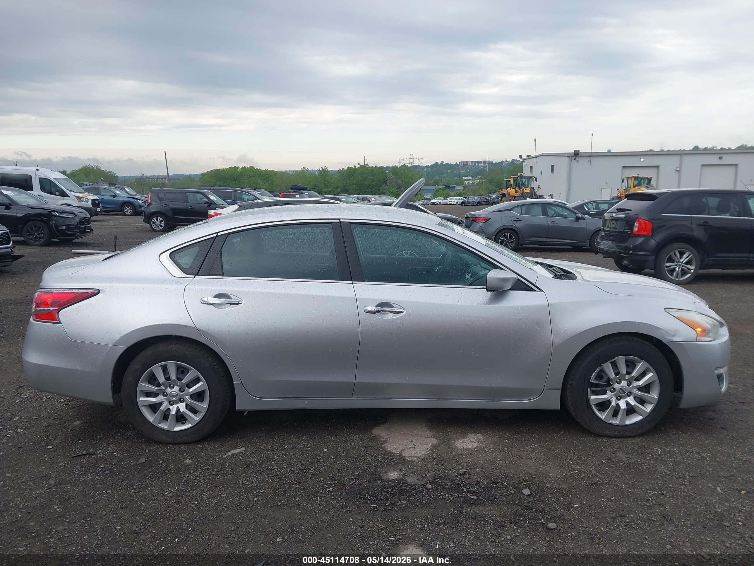 2015 Nissan Altima 2.5/2.5 S/2.5 Sl/2.5 Sv Silver vin: 1N4AL3AP1FC428469