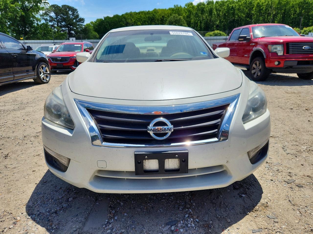 2015 Nissan Altima 2.5 S White vin: 1N4AL3AP1FC443022