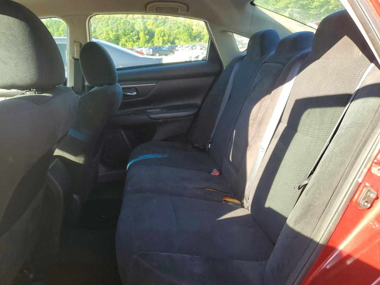 2015 Nissan Altima 2.5 S Red vin: 1N4AL3AP1FC452268