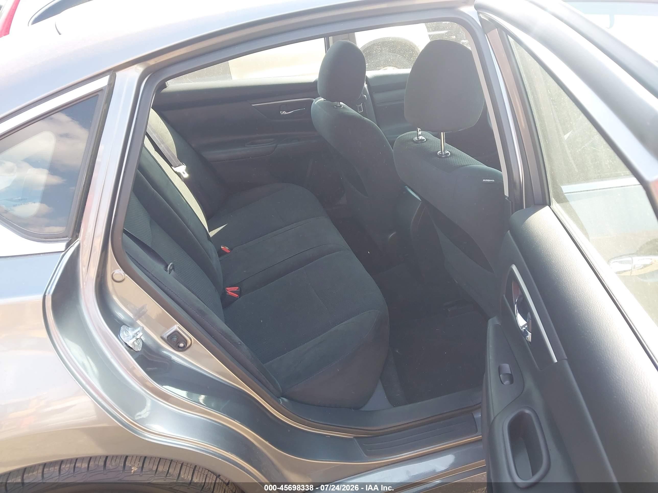 2015 Nissan Altima 2.5 S Gray vin: 1N4AL3AP1FC476747