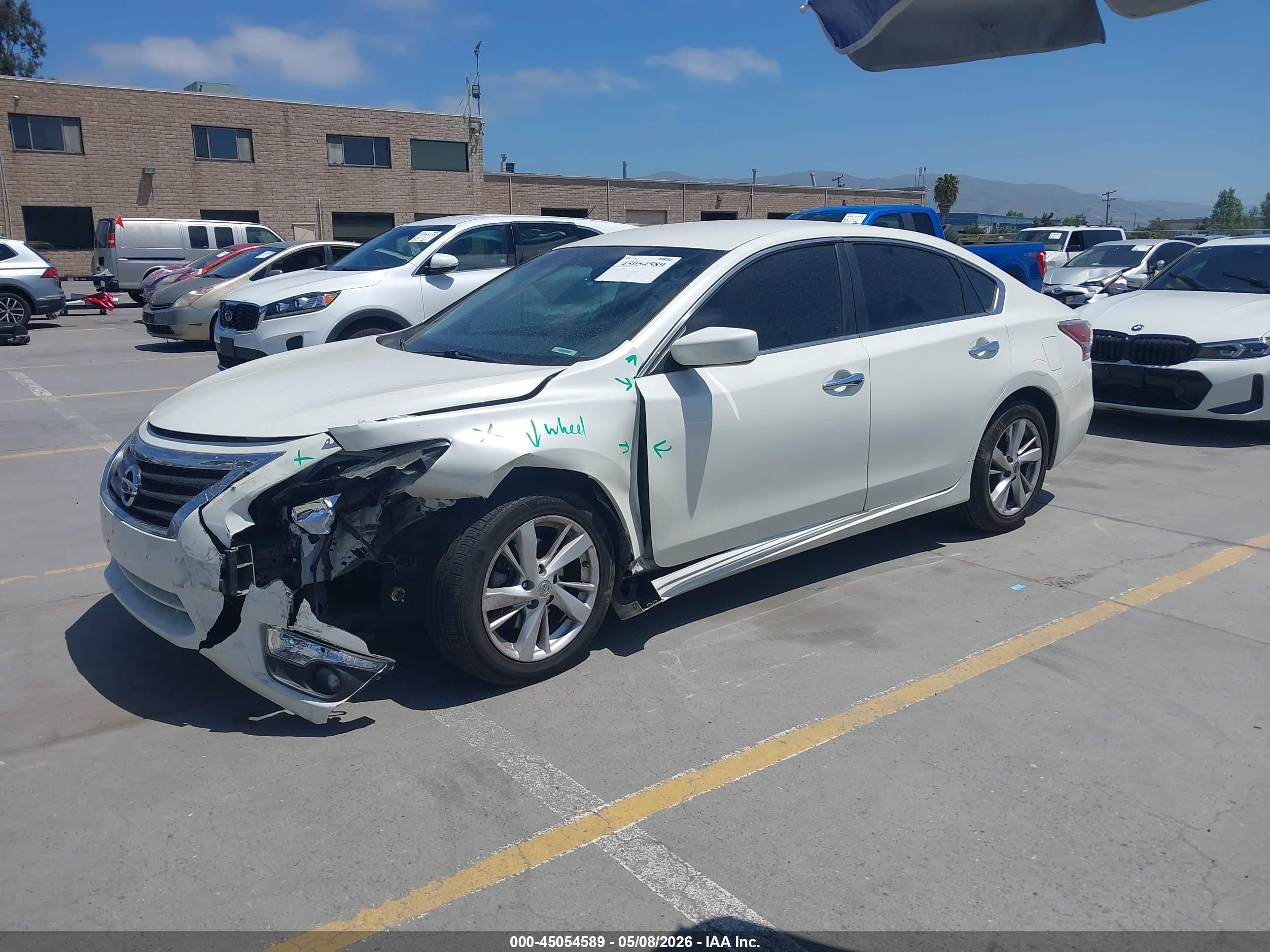 2015 Nissan Altima 2.5 Sv White vin: 1N4AL3AP1FC481009