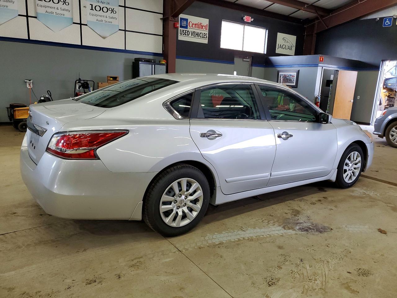 2015 Nissan Altima 2.5 S Silver vin: 1N4AL3AP1FC482225