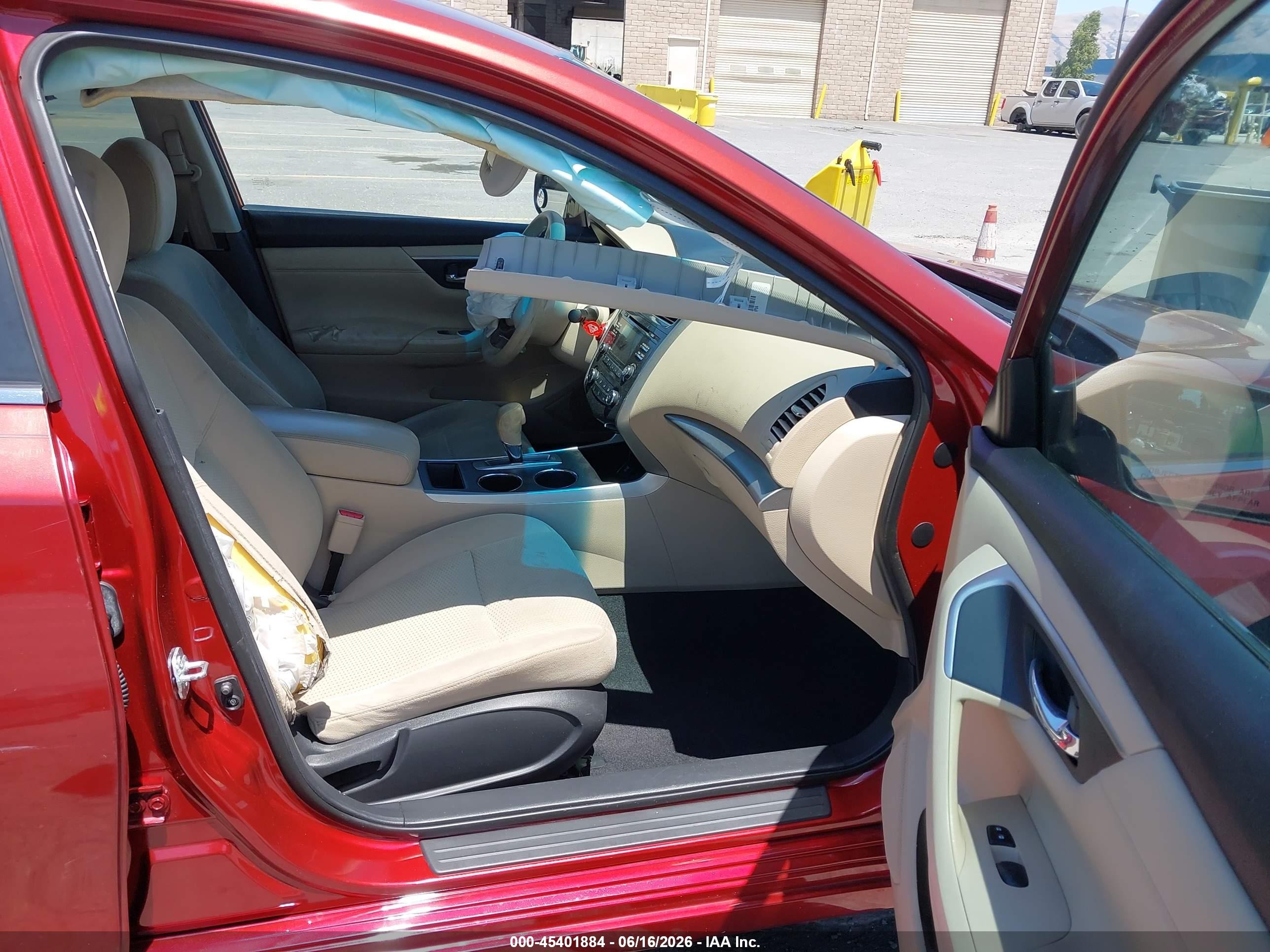 2015 Nissan Altima 2.5 S Красный vin: 1N4AL3AP1FC486002