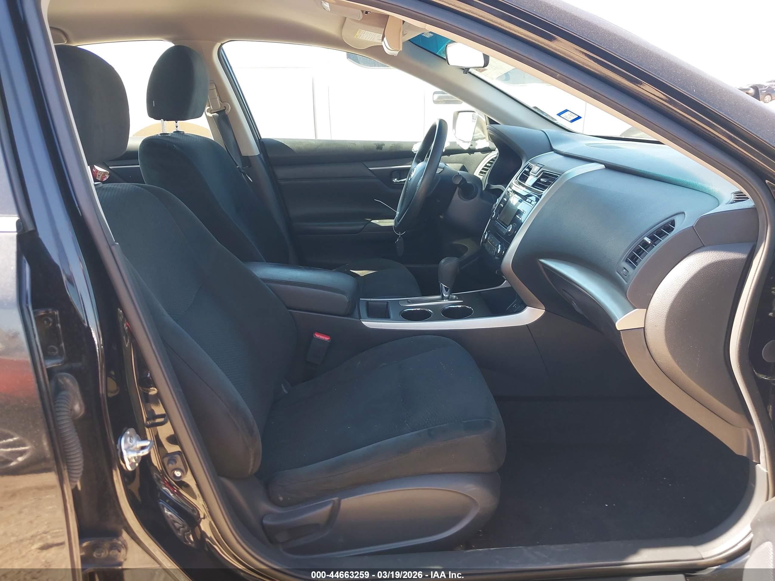 2015 Nissan Altima 2.5 S Черный vin: 1N4AL3AP1FC487733